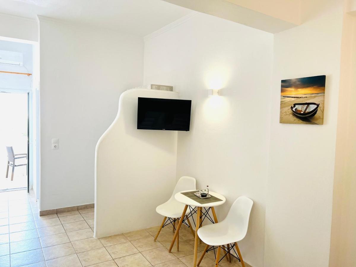 Arapiou Apartments Perivolos  Exterior foto